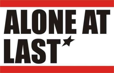 foto Alone At Last