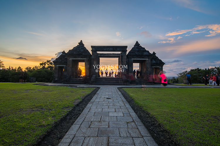 ISTANA RATU BOKO Kemegahan di Bukit Penuh Kedamaian yang Wajib Dikunjungi Mahasiswa