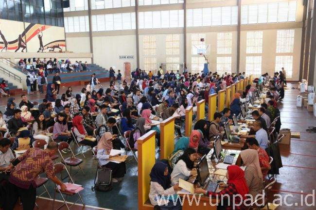 Unpad Selenggarakan Registrasi Mahasiswa Baru Jalur SNMPTN 2017