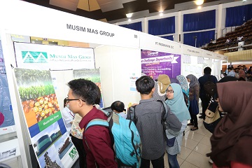 Ribuan Pengunjung Padati IPB, Berburu Kerja dan Beasiswa