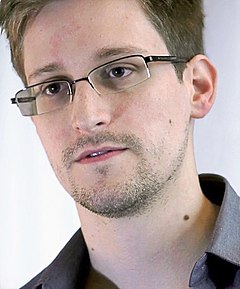 Siapa Itu Edward Snowden ?
