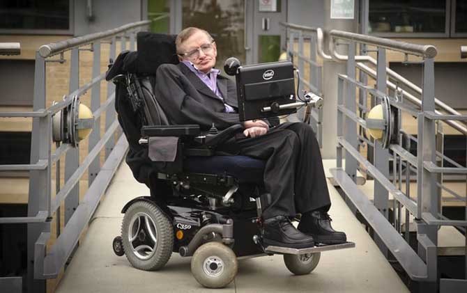 6 Kehebatan Kursi Roda Miliki Stephen Hawking
