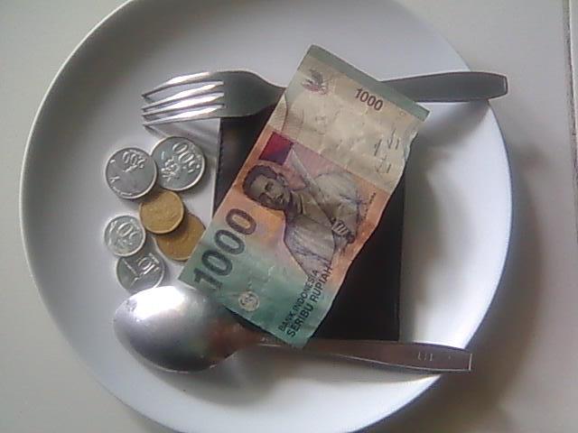 Trik Makan Hemat Ketika Bokek