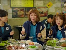 Ini Nih Kebiasaan Sehat yang Sering Muncul di Drama Korea, Pantes Aja