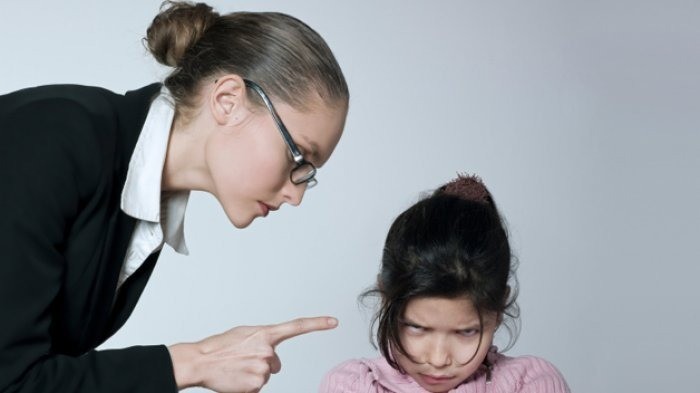 Beberapa Kesalahan Orang Tua dalam Menjaga dan Merawat Anak