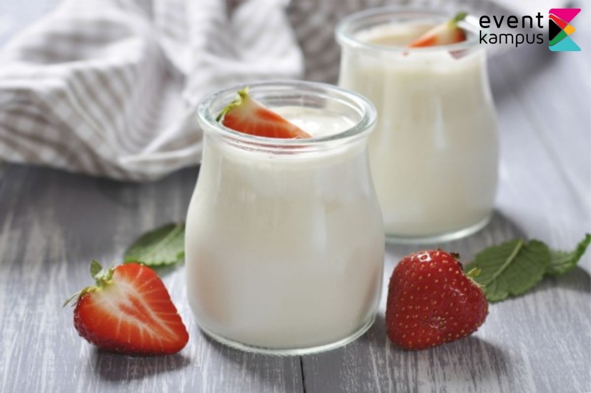 Manfaat Minum Yoghurt