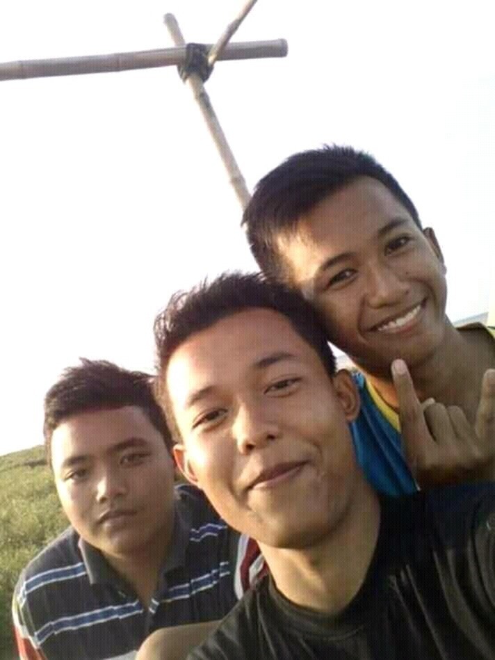 Teman adalah mereka yg membawaku suka maupun duka