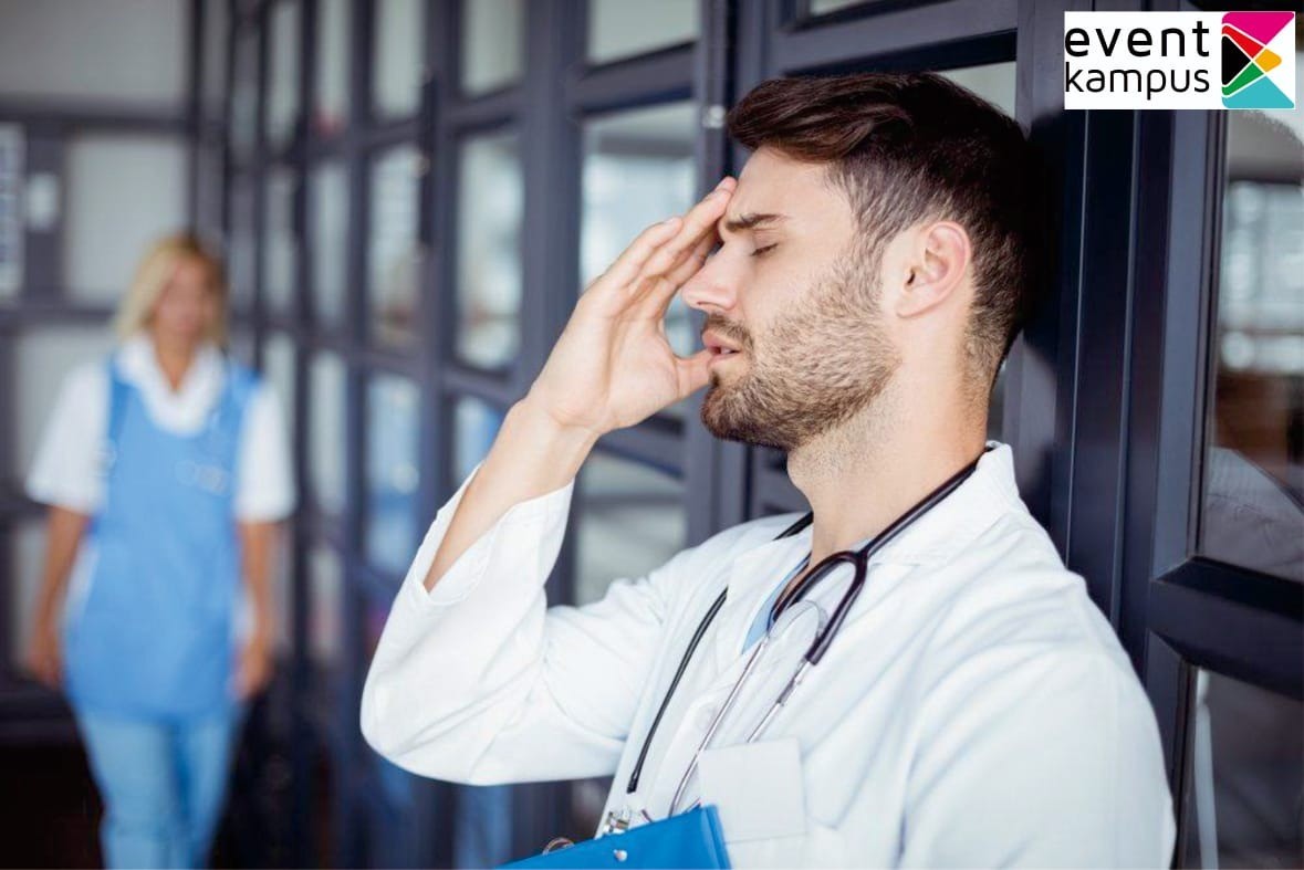 Kenapa Mendadak Pusing dan Gelap Saat Berdiri dari Duduk?