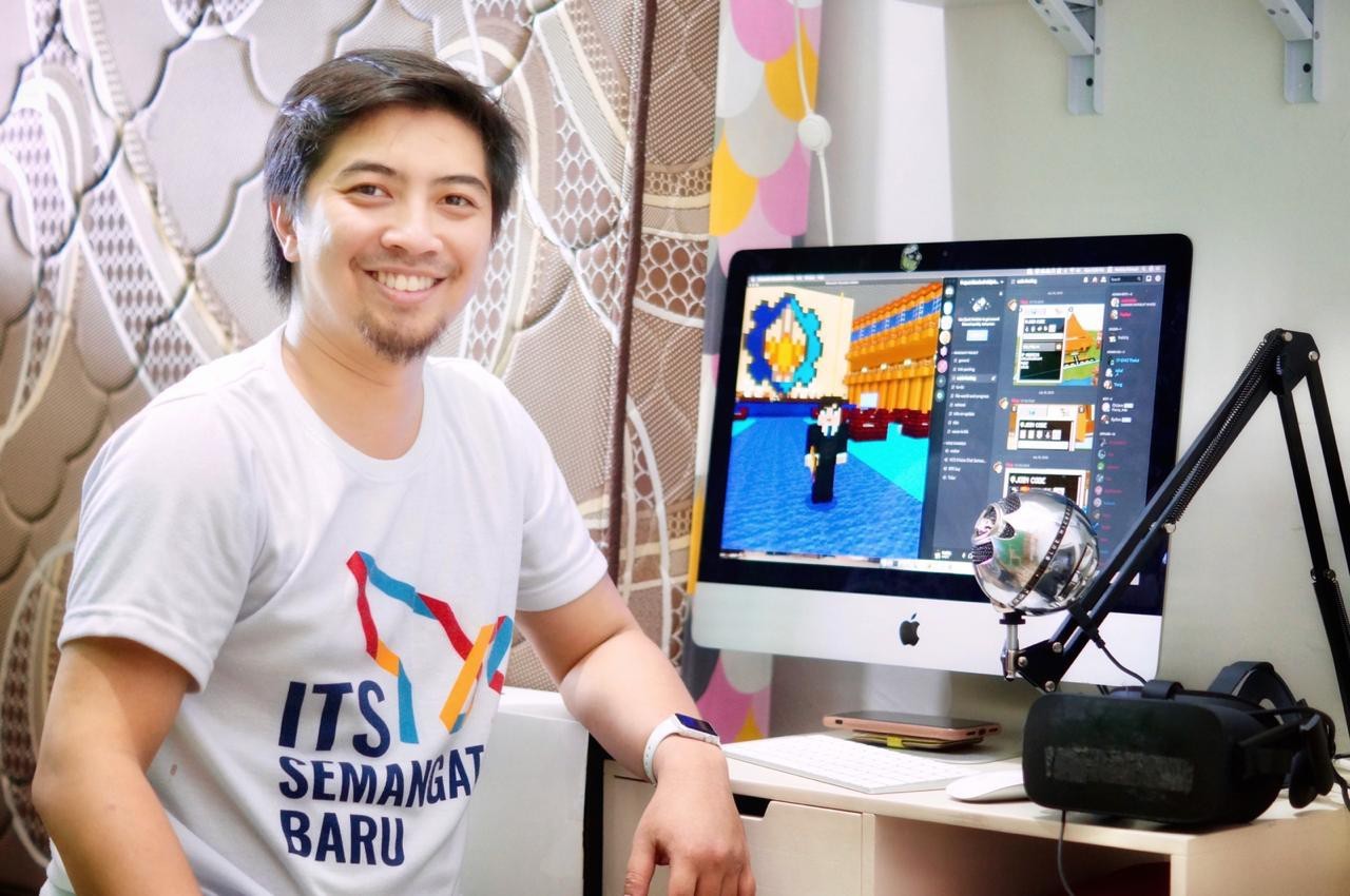 Tangan Dingin di Balik Konstruksi Minecraft Wisuda ITS